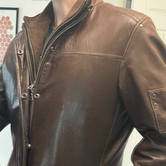 Danier Genuine Leather (Brown) Jacket (with detachable vest lining) *Vintage* - Picture 3 of 14